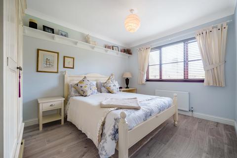 4 bedroom detached house for sale, Finchampstead, Wokingham RG40