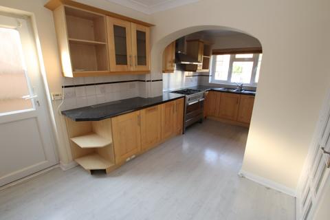 4 bedroom detached house to rent, Finchampstead, Wokingham RG40
