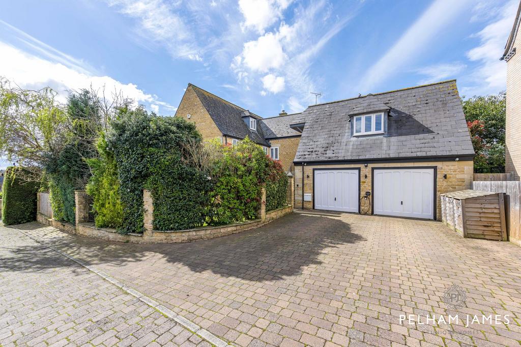 Double Garage and Driveway, Badminton House,...