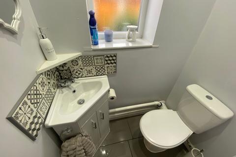 30 Thatch Leach, Chadderton, Oldham, OL9 9QX