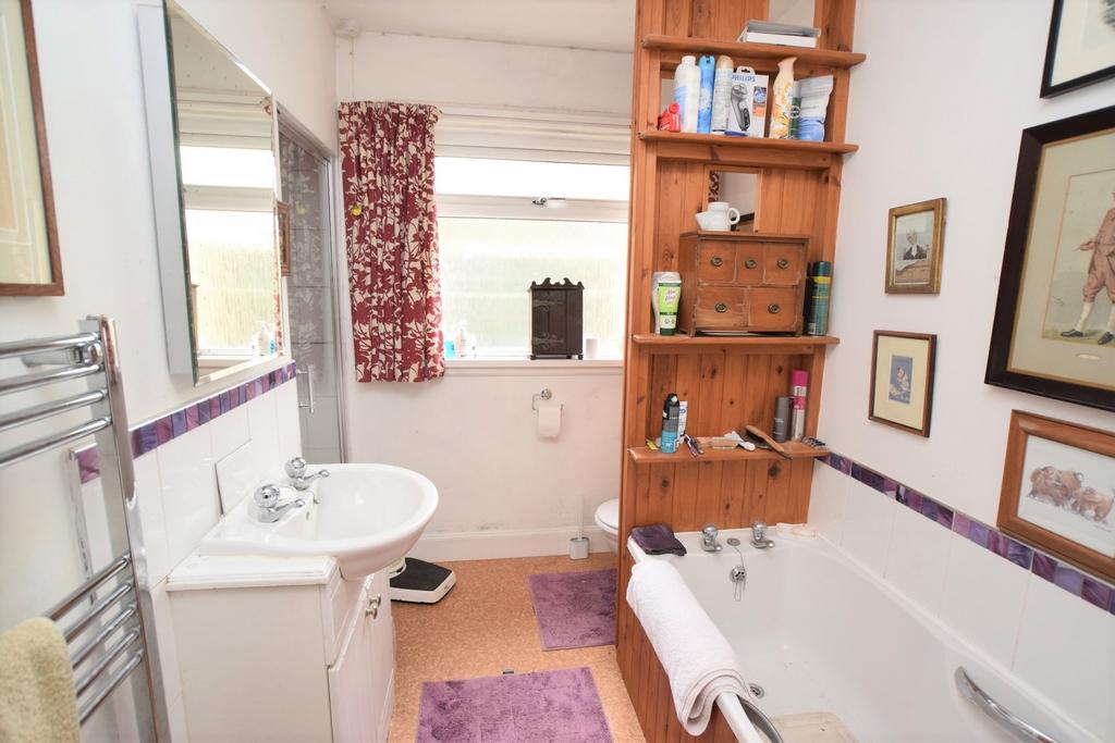 Finch Hollow, 3 Loreburn Park, Lovers Walk, Dumfri