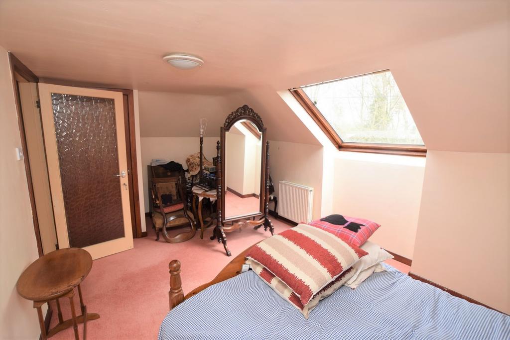 Finch Hollow, 3 Loreburn Park, Lovers Walk, Dumfri