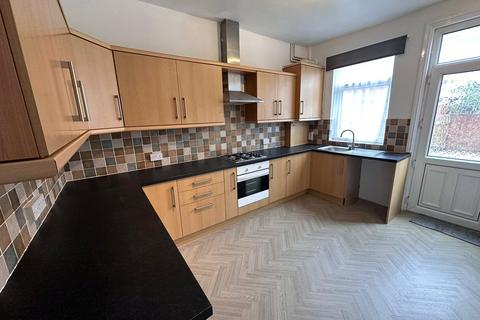 2 bedroom terraced house to rent, Glebe Street, Castleford, Wakefield, WF10