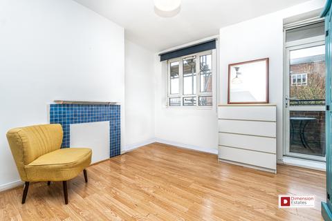 3 bedroom flat to rent, Boleyn Road, Stoke Newington, Hackney, N16
