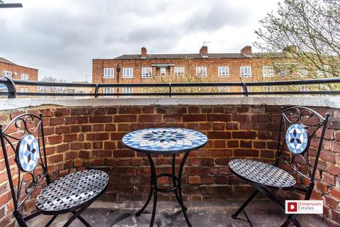 3 bedroom flat to rent, Boleyn Road, Stoke Newington, Hackney, N16
