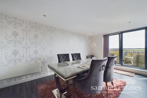 2 bedroom flat to rent, Chapter Way, London, SW19