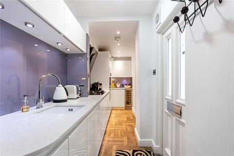 2 bedroom apartment for sale, Beaufort Gardens, SW3