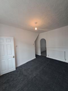 2 bedroom end of terrace house to rent, Norcliffe Street, Middlesbrough TS3
