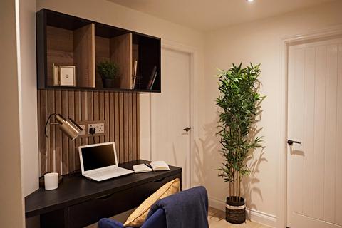 Studio to rent, Apt 36, 113 The Headrow, The Headrow LS1