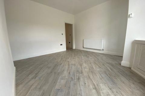 550 Oldham Road, Ashton-under-lyne, OL7 9PQ