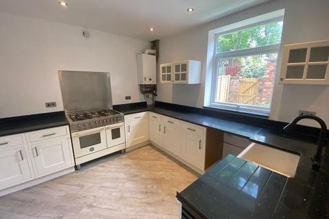 550 Oldham Road, Ashton-under-lyne, OL7 9PQ