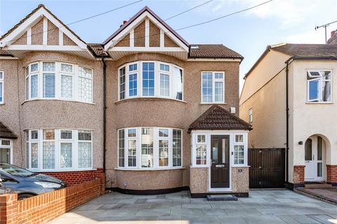 31 Clarence Avenue, Upminster, RM14 2RL