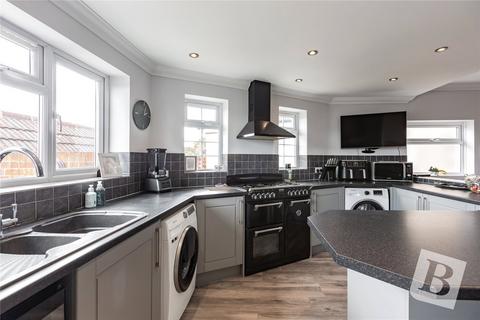 31 Clarence Avenue, Upminster, RM14 2RL