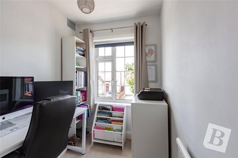 31 Clarence Avenue, Upminster, RM14 2RL
