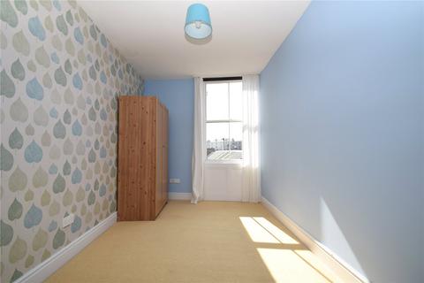 3 bedroom apartment to rent, Belle Vue Parade, Scarborough, YO11