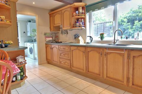 4 bedroom detached house for sale, Claypits Lane, Dibden, Southampton