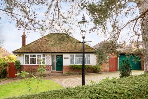 3 bedroom bungalow for sale - Ashby Road, Northchurch