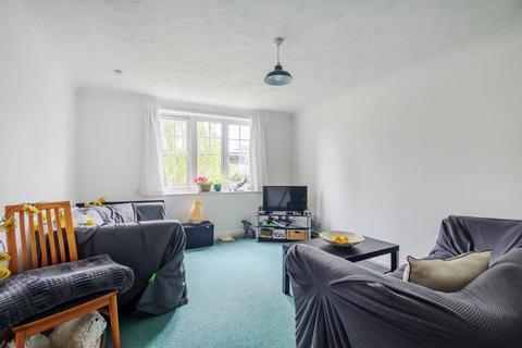 2 bedroom flat for sale, Newbury,  Berkshire,  RG14