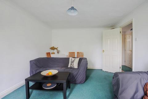 2 bedroom flat for sale, Newbury,  Berkshire,  RG14