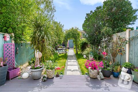 15 Chalvedon Avenue, Pitsea, Basildon, SS13 1AF