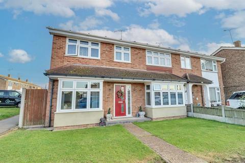 5 bedroom semi-detached house for sale, Eastways, Canvey Island
