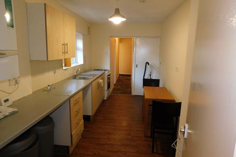 1 bedroom flat to rent, Cuxton Road, Rochester ME2