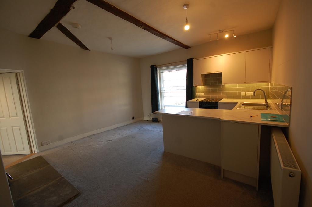 Lounge / Kitchen