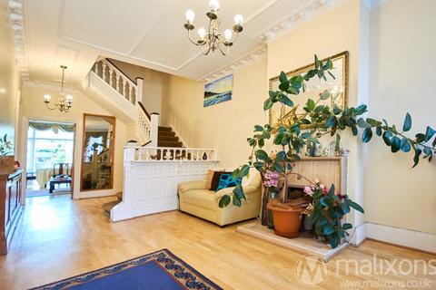 6 bedroom semi-detached house for sale, Streatham Common SW16