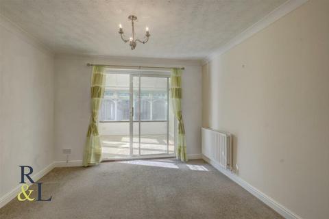 4 bedroom detached house to rent, Mulberry Close, West Bridgford, Nottingham, Nottinghamshire, NG2