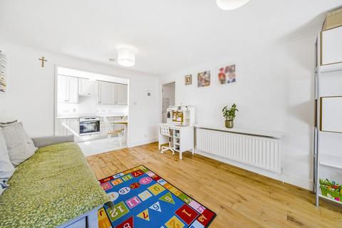 1 bedroom flat for sale, Kingsworthy Close, Kingston Upon Thames