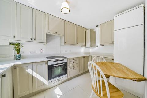 1 bedroom flat for sale, Kingsworthy Close, Kingston Upon Thames