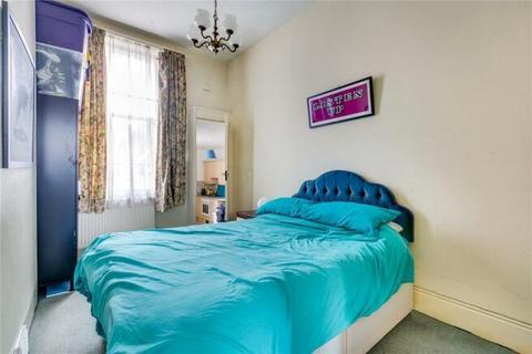 1 bedroom house to rent, Chalk Farm Road, Camden, London