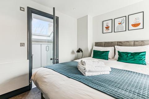 2 bedroom flat for sale, Margravine Gardens, London