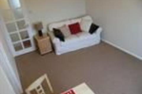 1 bedroom flat to rent, Lowestoft Drive, Slough