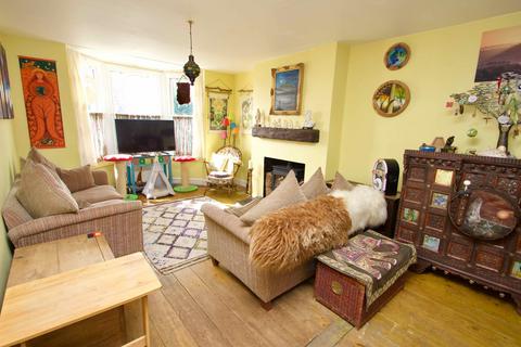 19 Bere Lane, Glastonbury, BA6 8BD