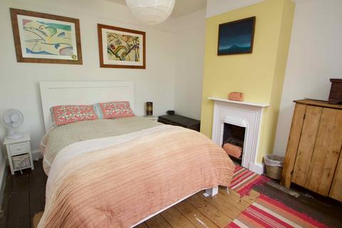 19 Bere Lane, Glastonbury, BA6 8BD