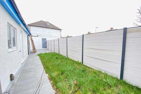 11 Ruislip Road East, London, W13 0AZ