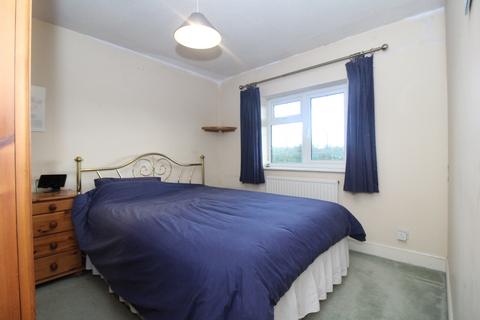 4 bedroom detached house to rent, Edmonds Drive, Stevenage SG2