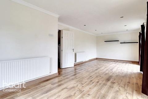 1 Sunmead Walk, Cambridge, CB1 9YB