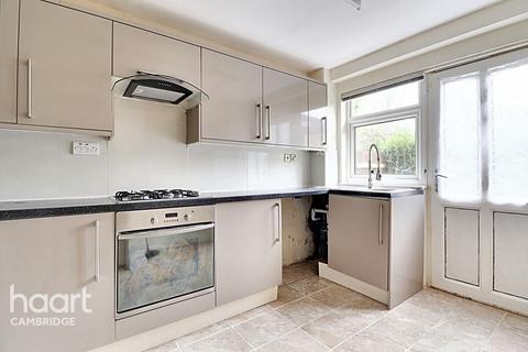 1 Sunmead Walk, Cambridge, CB1 9YB