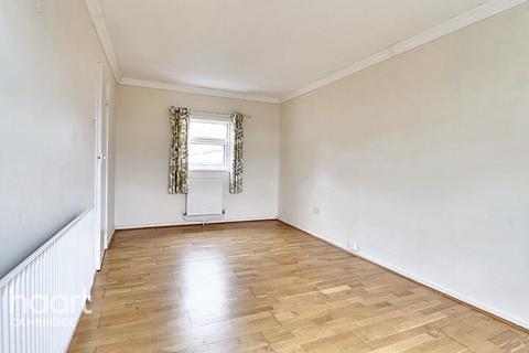 1 Sunmead Walk, Cambridge, CB1 9YB