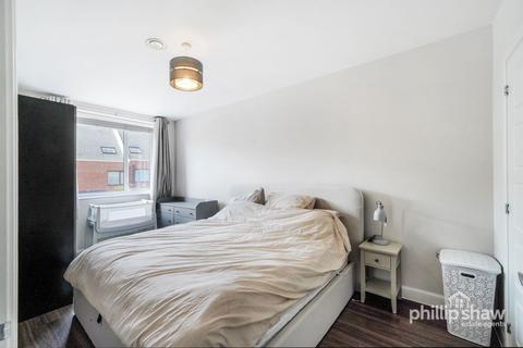 2 bedroom flat for sale, Appelbee Court, HA3