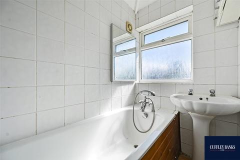 137 Bilton Road, Perivale, Greenford, UB6 7BD