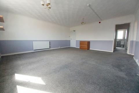 2 bedroom flat to rent, White Rose Way, Garforth, Leeds, LS25