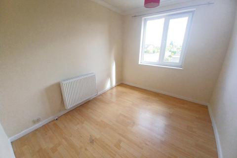 2 bedroom flat to rent, White Rose Way, Garforth, Leeds, LS25