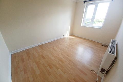 2 bedroom flat to rent, White Rose Way, Garforth, Leeds, LS25