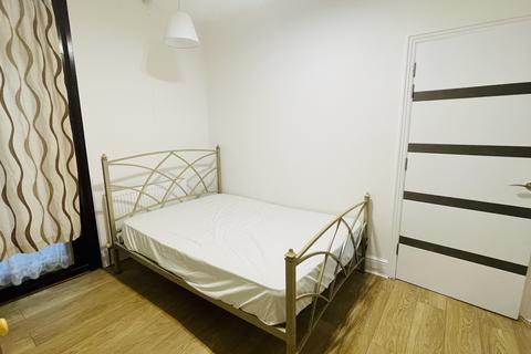 1 bedroom ground floor flat to rent, Herga Road, Harrow HA3