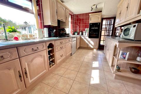 5 bedroom detached house for sale, Woods Lane, Melton