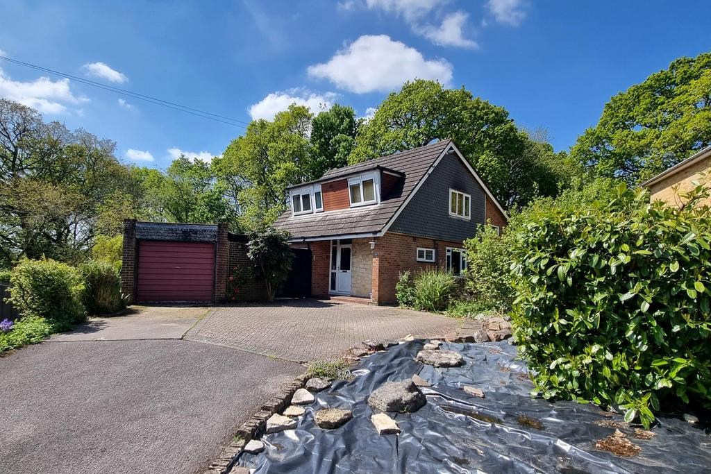 HOLLY GROVE, FAREHAM 4 bed detached house for sale £600,000