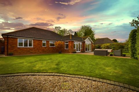 3 bedroom detached bungalow for sale, Peaks Lane, New Waltham DN36